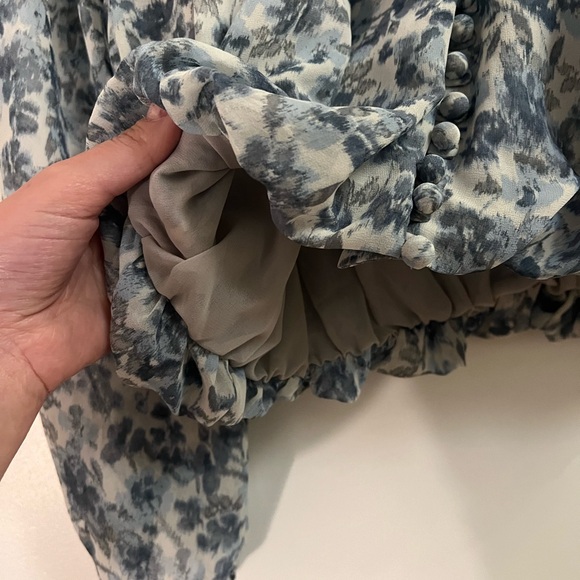 Floral Button-Up Blouse - Blue - Picture 4 of 4